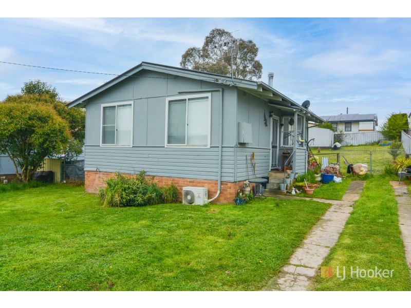 12 Hume Avenue, Wallerawang NSW 2845