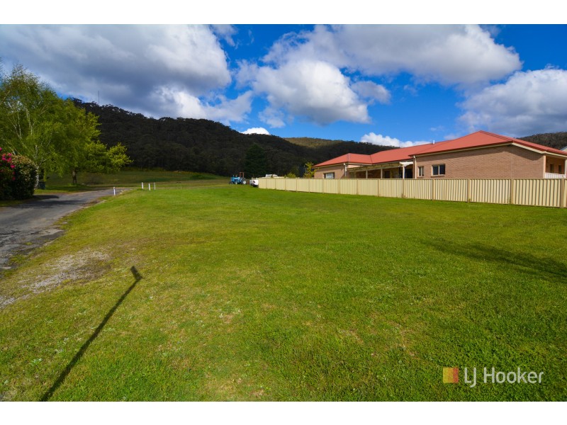 16 Silcock Street, Lithgow NSW 2790