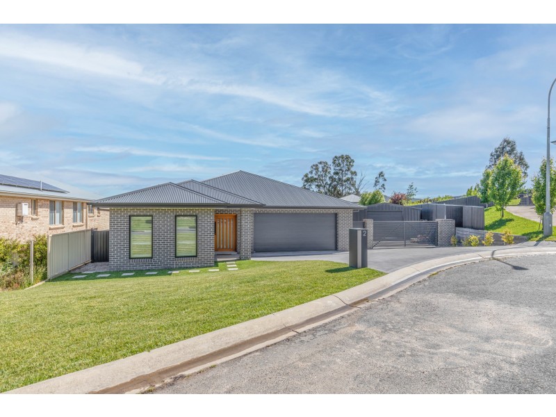 2 Shawcross Close, Lithgow NSW 2790