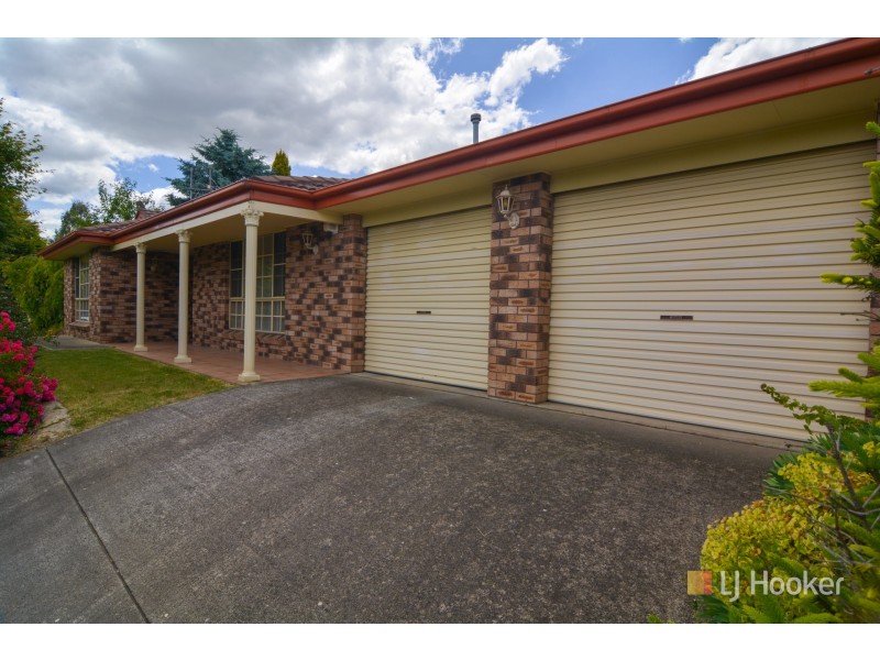 15 Blackett Drive, Wallerawang NSW 2845