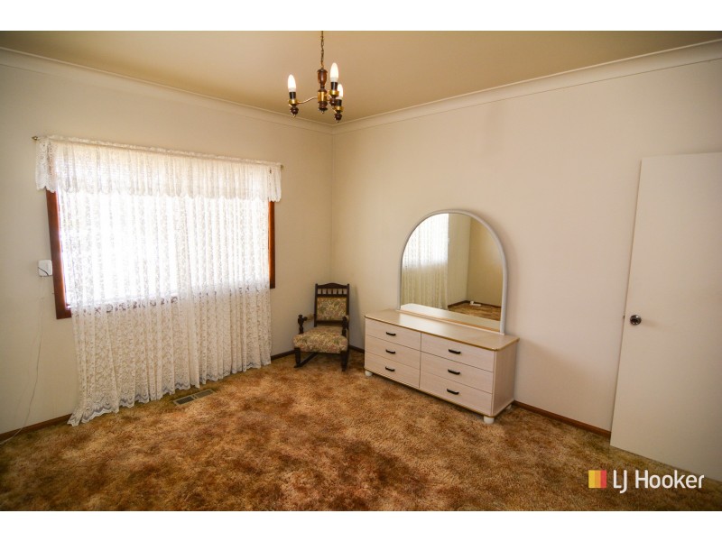 39 Enfield Avenue, Lithgow NSW 2790