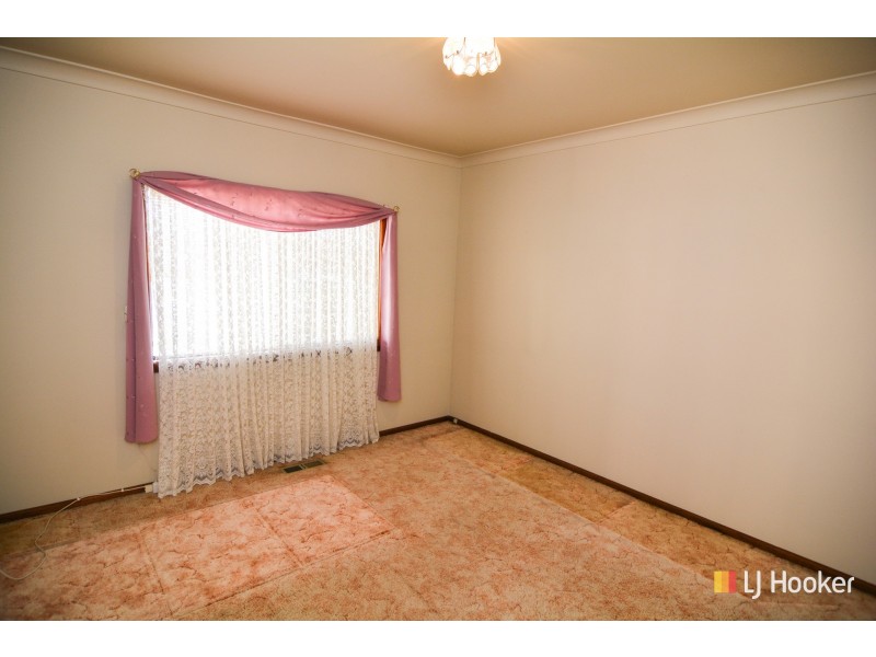 39 Enfield Avenue, Lithgow NSW 2790