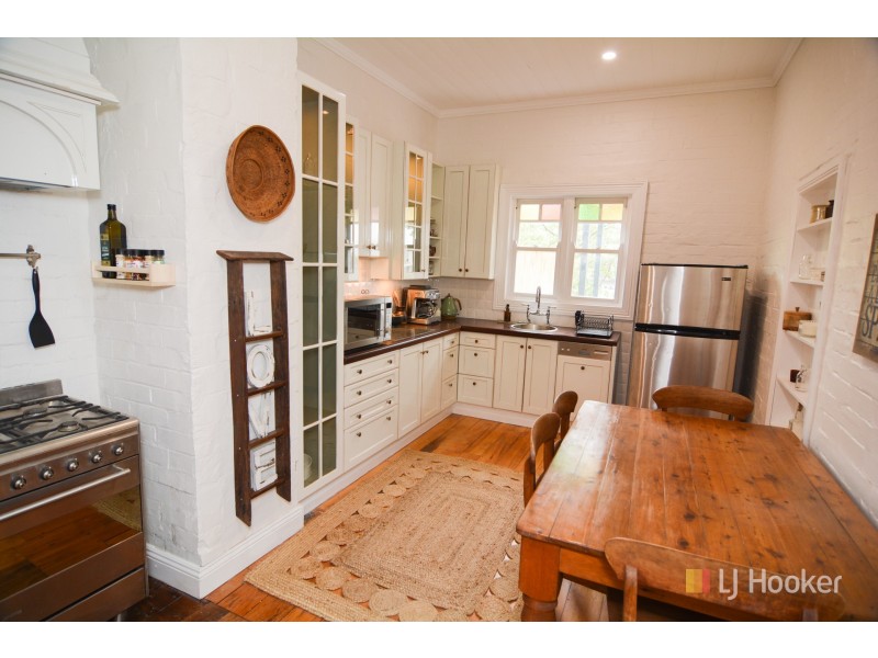 8 Wrights Road, Lithgow NSW 2790