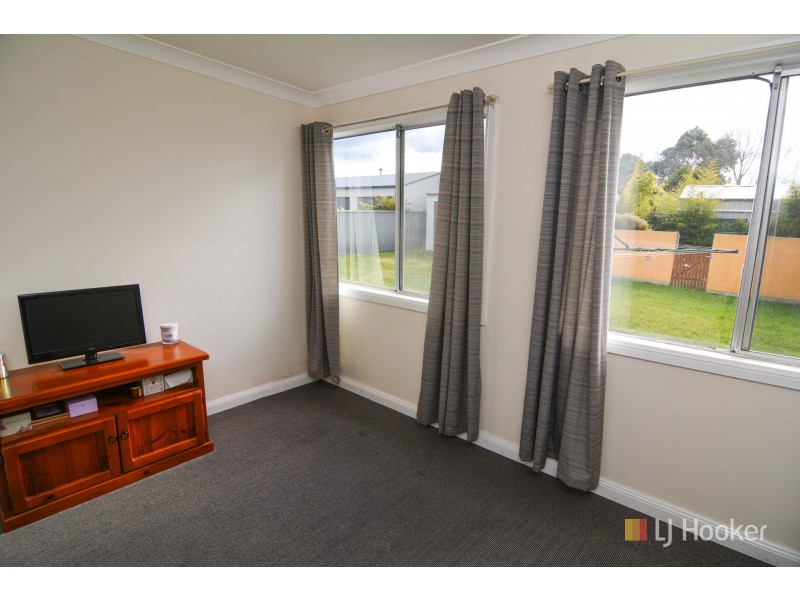 18 Beaufort Street, Lithgow NSW 2790