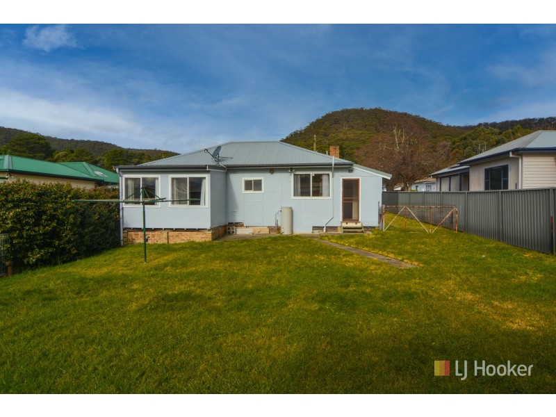 18 Beaufort Street, Lithgow NSW 2790