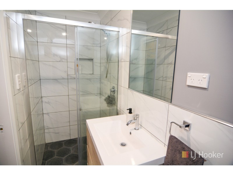8 Henning Crescent, Wallerawang NSW 2845