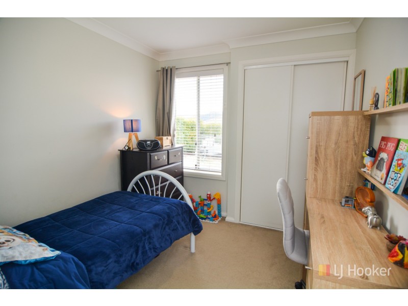 8 Henning Crescent, Wallerawang NSW 2845