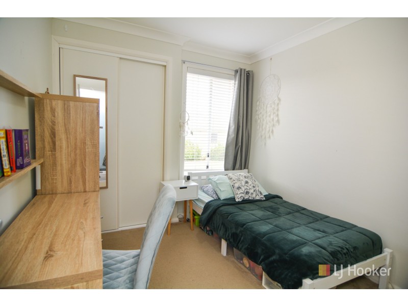 8 Henning Crescent, Wallerawang NSW 2845
