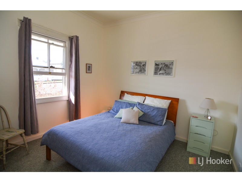 13 Chifley Road, Lithgow NSW 2790