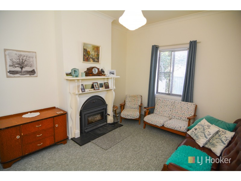 13 Chifley Road, Lithgow NSW 2790