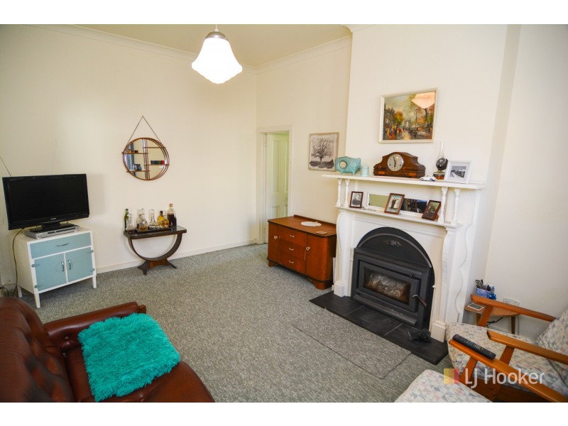 13 Chifley Road, Lithgow NSW 2790