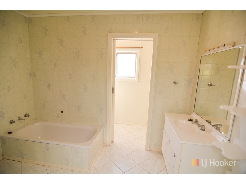 2 Redgate Street, Lithgow NSW 2790