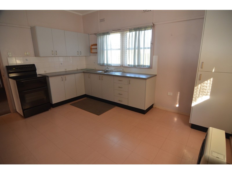 14 Stewart Street, Lithgow NSW 2790