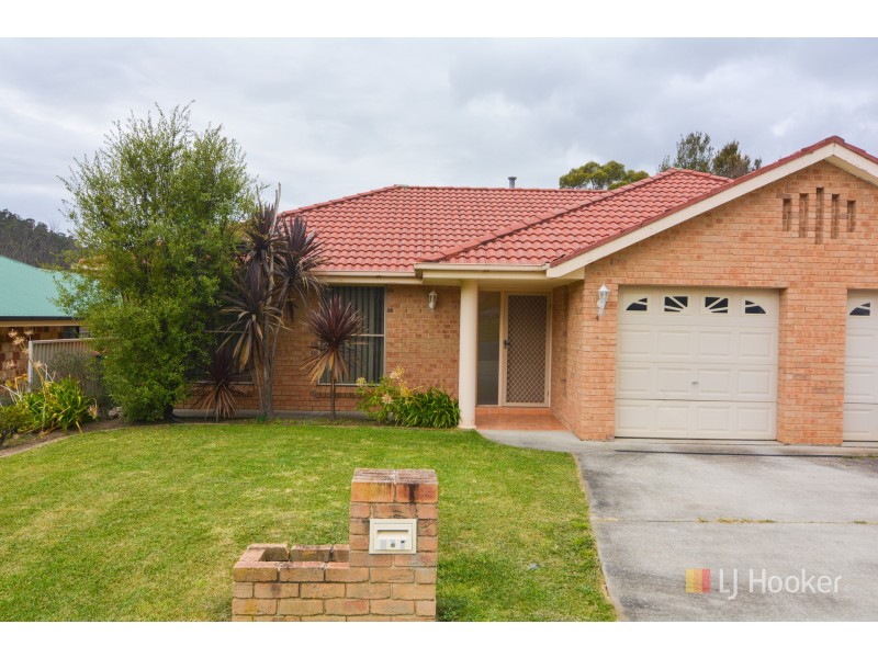 1/4 Henderson Place, Lithgow NSW 2790