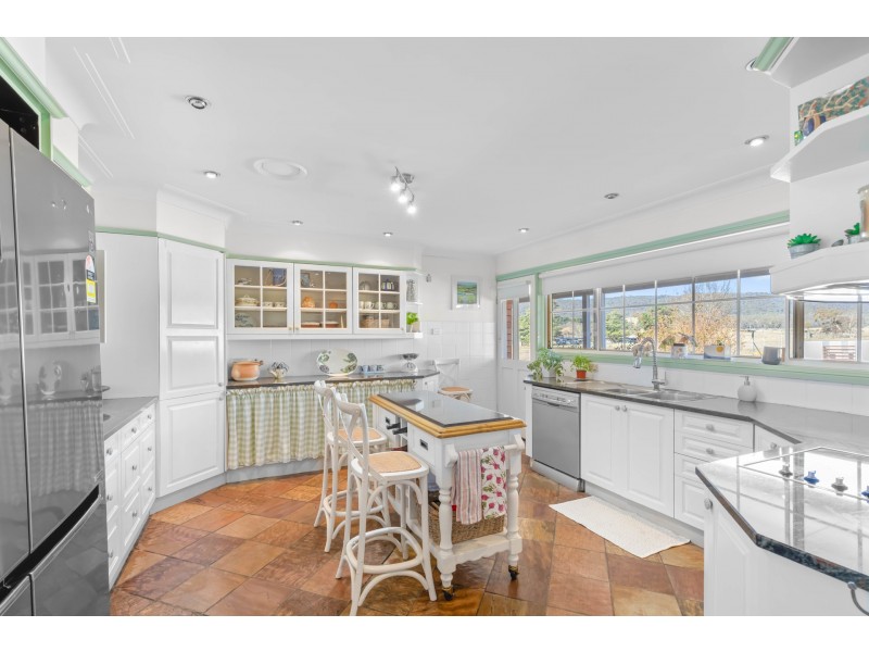 72 Reserve Road, Marrangaroo NSW 2790