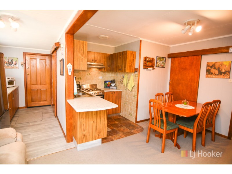8 Amiens Street, Lithgow NSW 2790