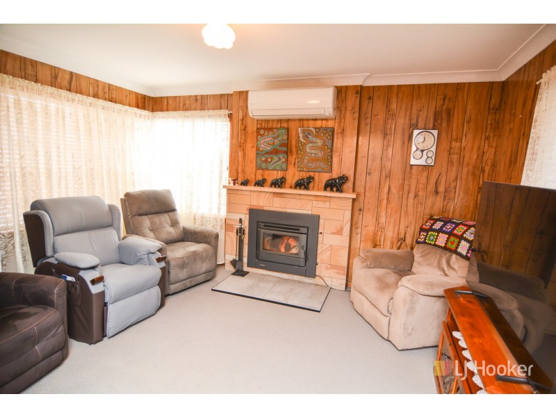 8 Amiens Street, Lithgow NSW 2790