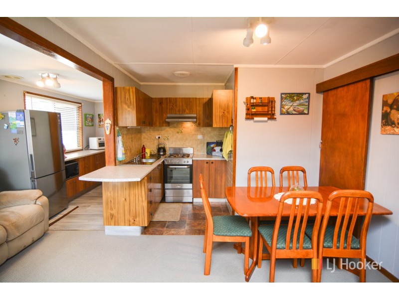 8 Amiens Street, Lithgow NSW 2790