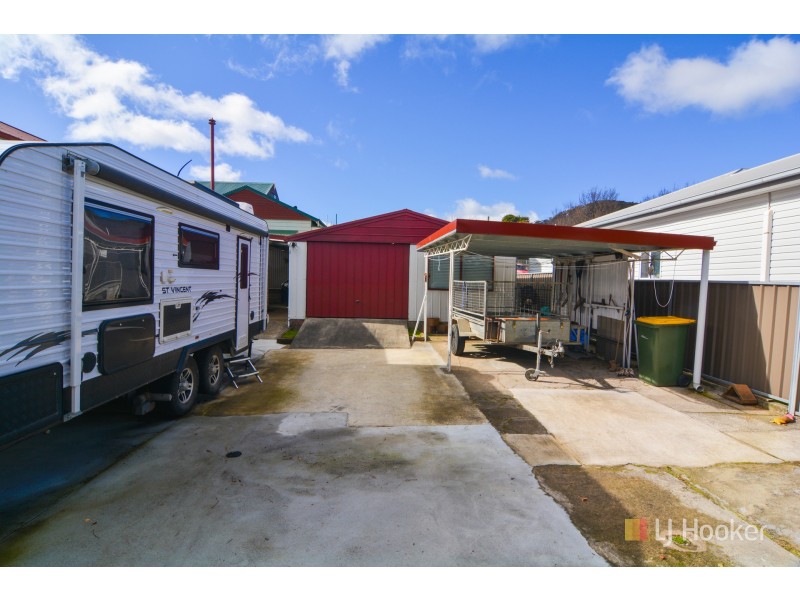8 Amiens Street, Lithgow NSW 2790