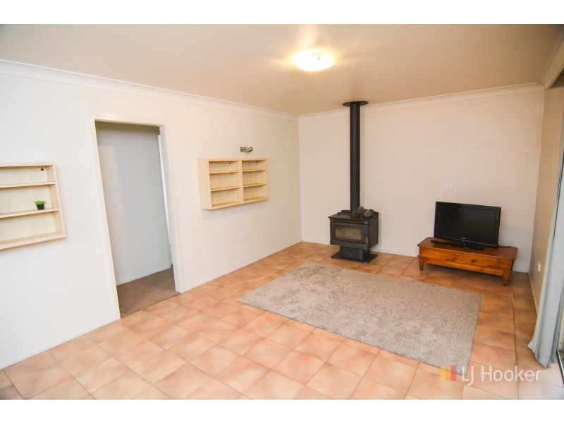 15 Blackett Drive, Wallerawang NSW 2845