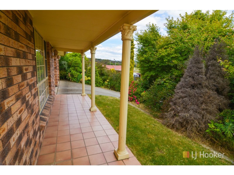 15 Blackett Drive, Wallerawang NSW 2845
