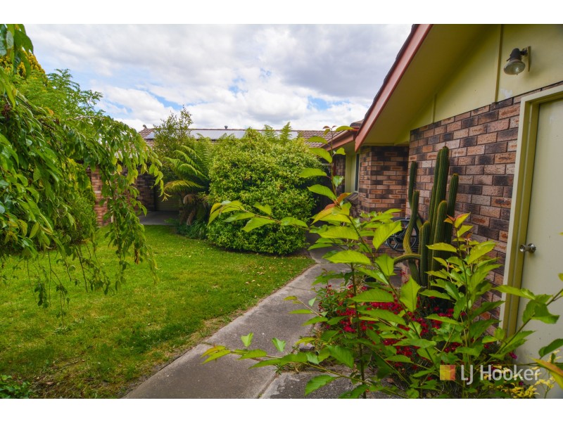 15 Blackett Drive, Wallerawang NSW 2845