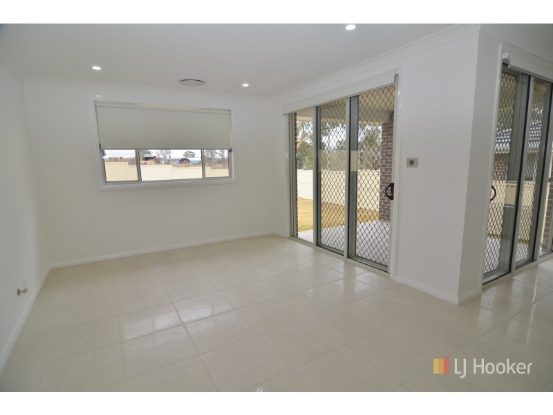 33 Henning Crescent, Wallerawang NSW 2845