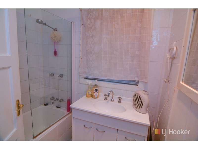 27 Hume Avenue, Wallerawang NSW 2845