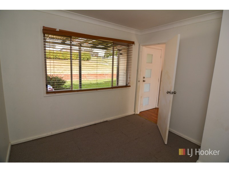 12 James Parade, Wallerawang NSW 2845