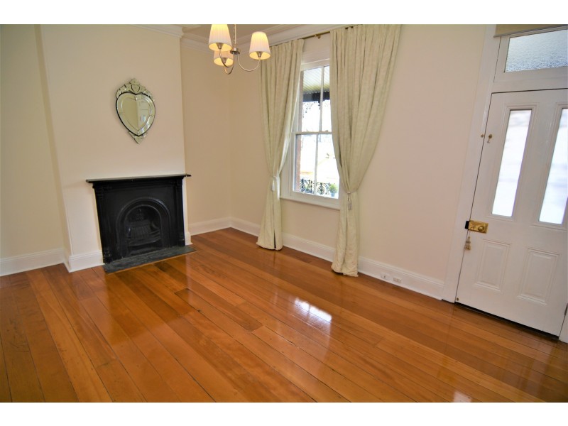 21 Inch Street, Lithgow NSW 2790