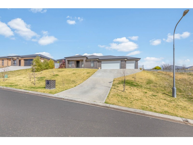34 James O’Donnell Drive, Lithgow NSW 2790