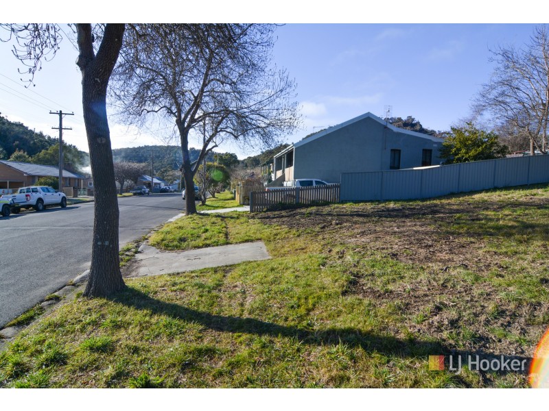 27 Bells Road, Lithgow NSW 2790