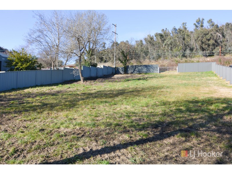 27 Bells Road, Lithgow NSW 2790