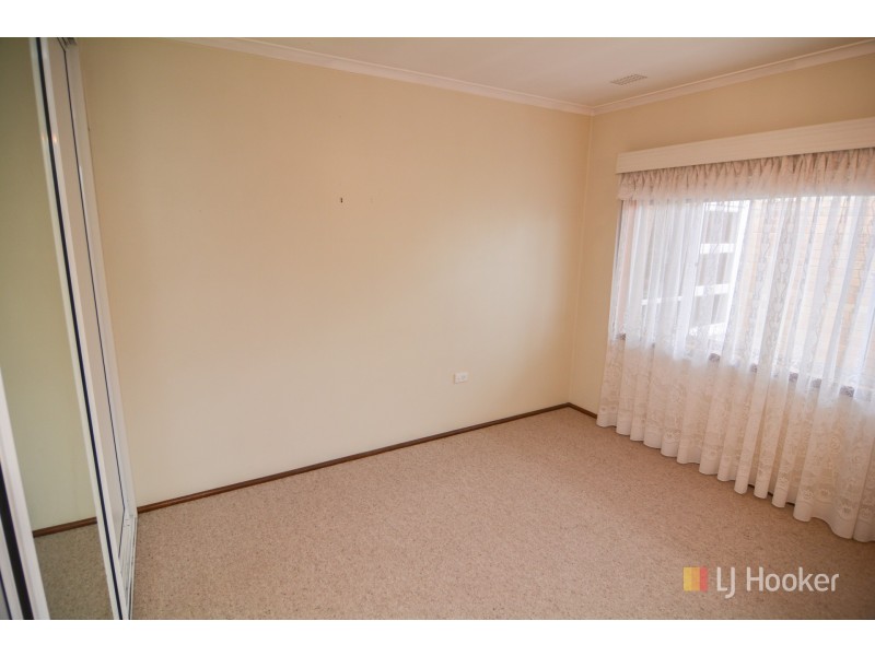 74 Rifle Parade, Lithgow NSW 2790