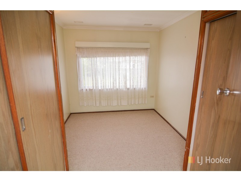 74 Rifle Parade, Lithgow NSW 2790