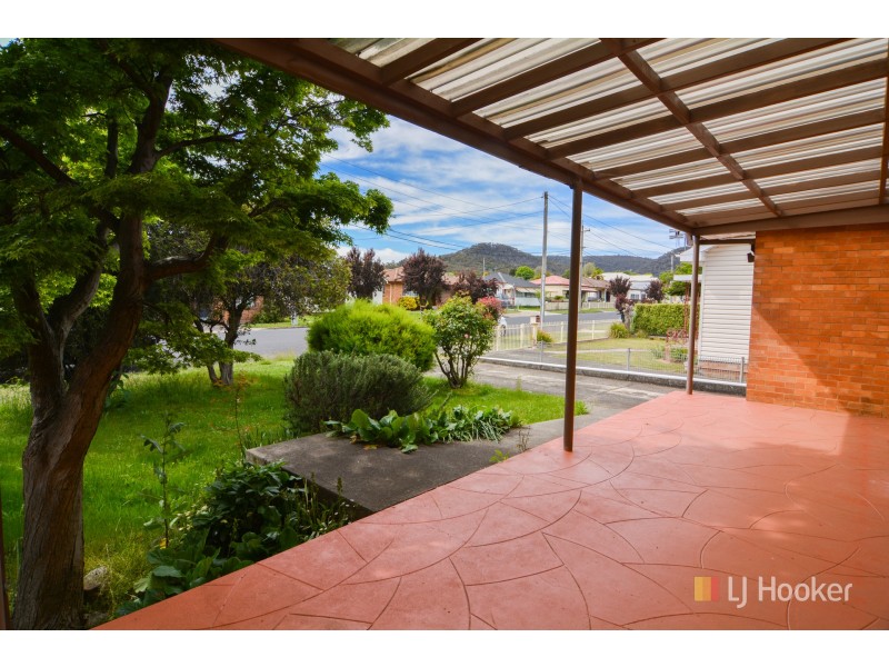 74 Rifle Parade, Lithgow NSW 2790