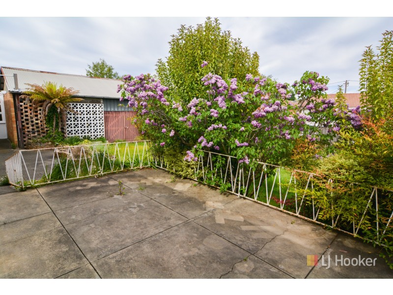74 Rifle Parade, Lithgow NSW 2790