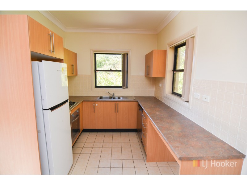 8/4 Hill Street, Lithgow NSW 2790