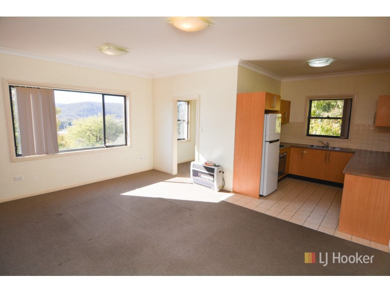 8/4 Hill Street, Lithgow NSW 2790