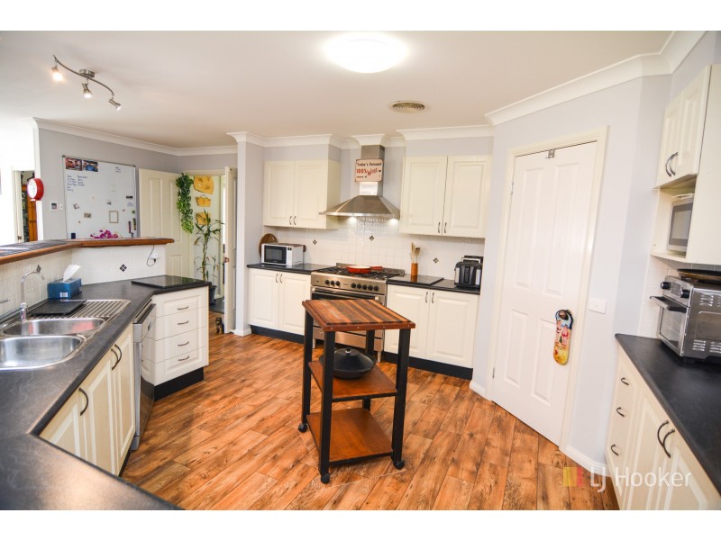 10 Park Avenue, Portland NSW 2847
