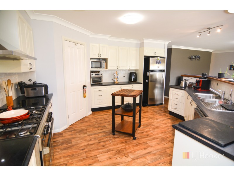 10 Park Avenue, Portland NSW 2847
