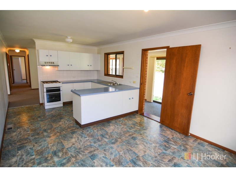 16 Heffernan Place, Lithgow NSW 2790