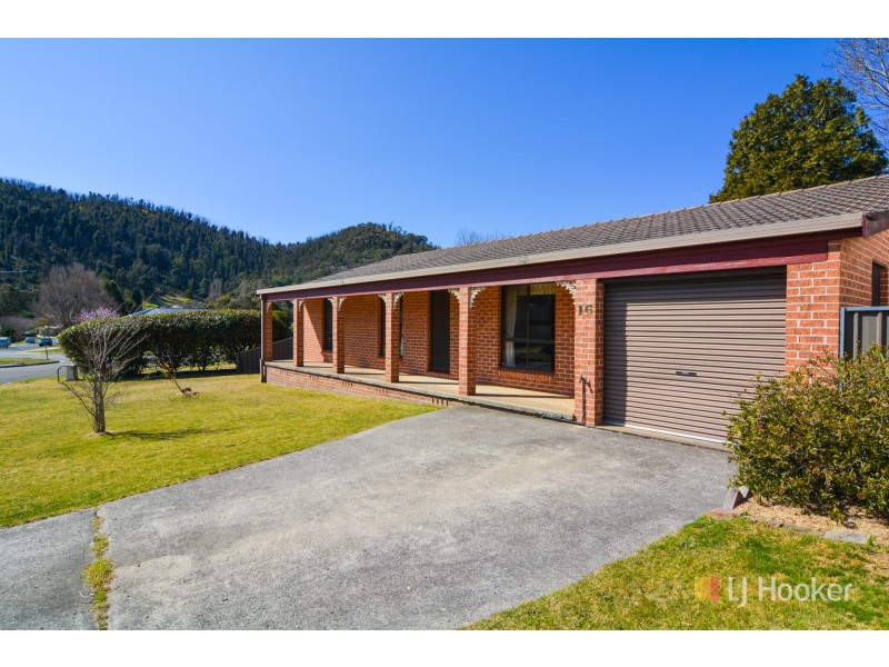 16 Heffernan Place, Lithgow NSW 2790