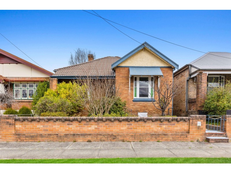 47 Chifley Road, Lithgow NSW 2790