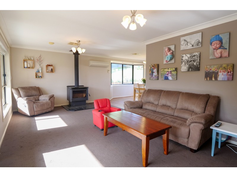 10 Walker Drive, Wallerawang NSW 2845