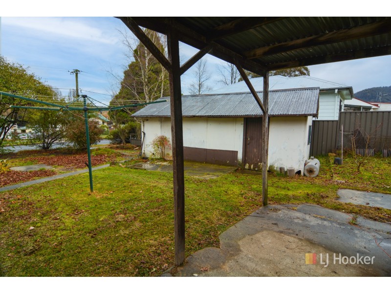 6 Caroline Avenue, Lithgow NSW 2790
