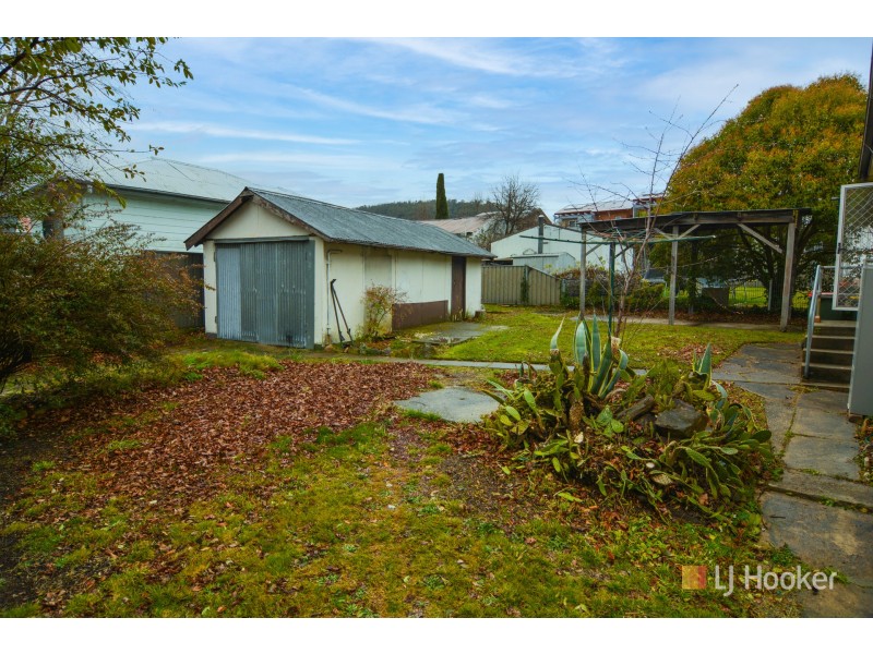 6 Caroline Avenue, Lithgow NSW 2790