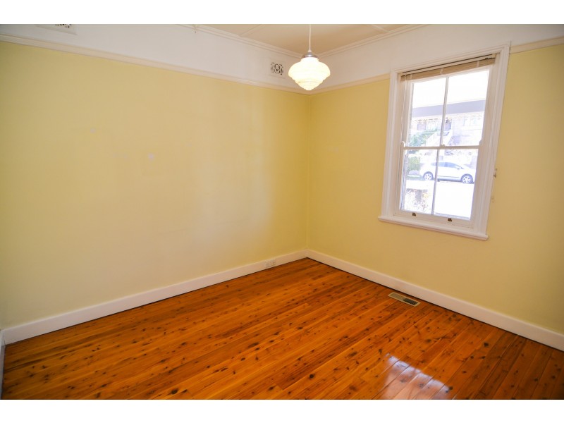 54 Ferro Street, Lithgow NSW 2790