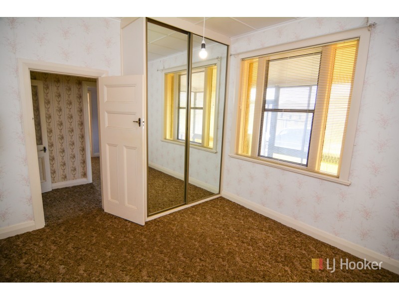 6 Academy Street, Lithgow NSW 2790
