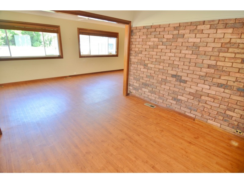 86 Martini Parade, Lithgow NSW 2790